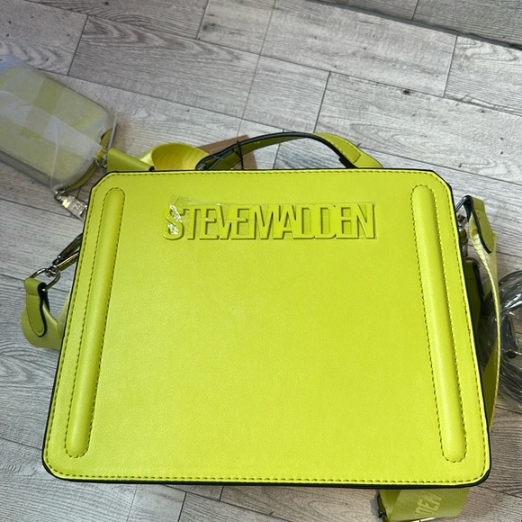 Steve Madden Handbags - Steve Madden bag